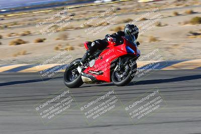 media/Jan-08-2022-SoCal Trackdays (Sat) [[1ec2777125]]/Turn 11 (215pm)/